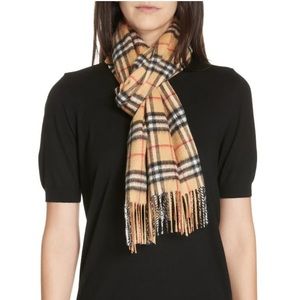 Burberry Vintage Check Cashmere Scarf